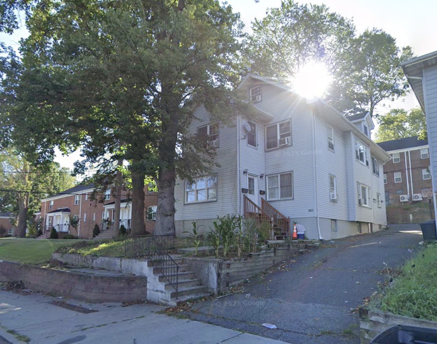 359 Grand Avenue